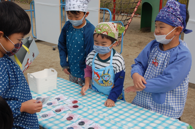 11月レポート お店屋さんごっこ 学校法人 中沢学園